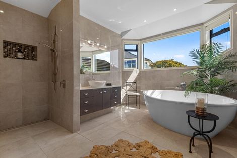 Photo of property in 16 Parkland Rise, Omokoroa, 3114