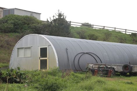 Photo of property in 2 Harrys Lane, Pukenui, 0484