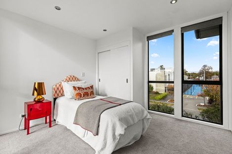 Photo of property in 3 Merivale Lane, Merivale, Christchurch, 8014