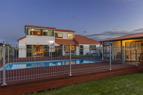 Photo of property in 3a Golding Road, Taradale, Napier, 4112