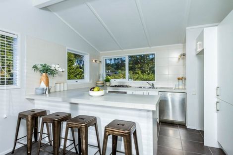 Photo of property in 60 Channel View Road, Campbells Bay, Auckland, 0630