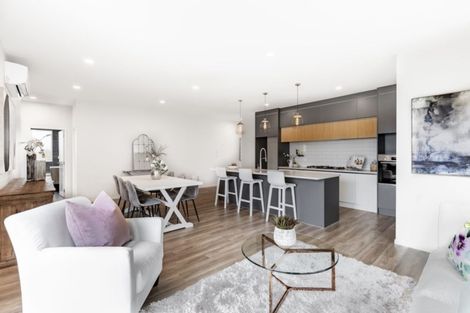 Photo of property in 69 Nobilo Road, Kumeu, 0810