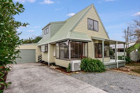 Photo of property in 35a Lake Crescent, Hamilton Lake, Hamilton, 3204