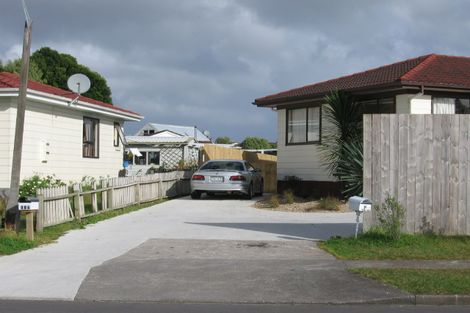 Photo of property in 18 Karepo Crescent, Ranui, Auckland, 0612