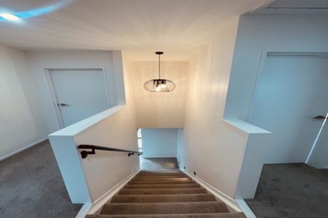 Photo of property in 4/2 Smiths Avenue, Papakura, 2110