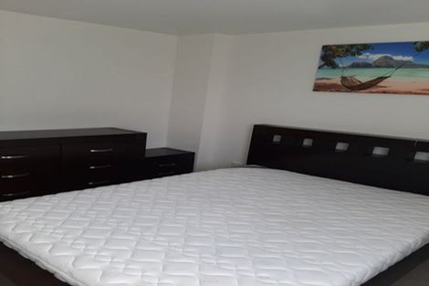 Photo of property in 2/1 Opito Way, East Tamaki, Auckland, 2013