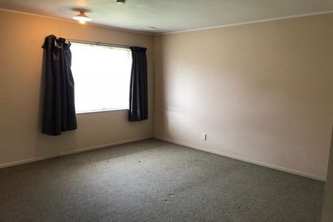 Photo of property in 172 Bruce Mclaren Road, Henderson, Auckland, 0612