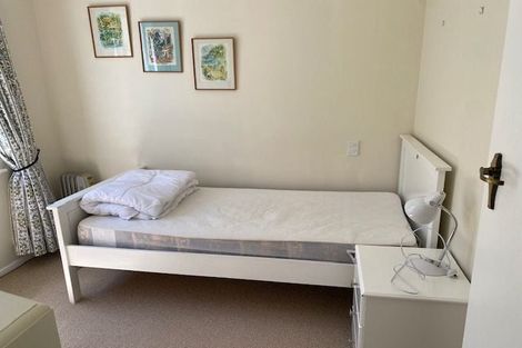 Photo of property in 32 Monaghan Avenue, Karori, Wellington, 6012