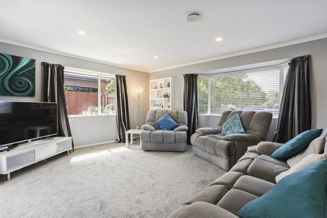 Photo of property in 1 Flaxgrove Place, Parklands, Christchurch, 8083