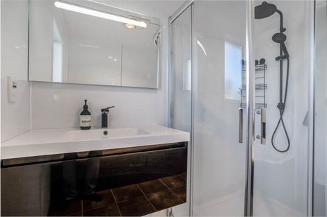 Photo of property in 24 Great North Road, Winton, 9720