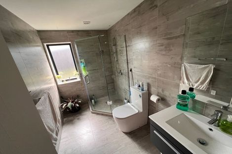 Photo of property in 8 Celestial Crescent, Orewa, 0931