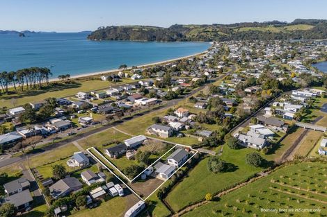 Photo of property in 30 Captain Cook Road, Cooks Beach, Whitianga, 3591