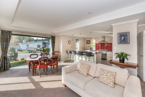 Photo of property in 12 Holbrook Way, Westmorland, Christchurch, 8025
