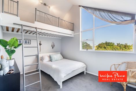 Photo of property in 24 Arama Avenue, Titirangi, Auckland, 0604