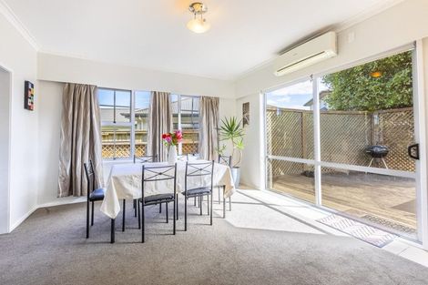 Photo of property in 114 Avondale Road, Taradale, Napier, 4112