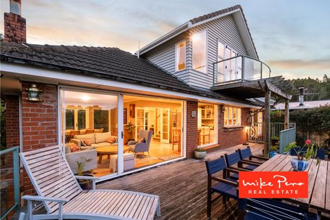 Photo of property in 24 Arama Avenue, Titirangi, Auckland, 0604