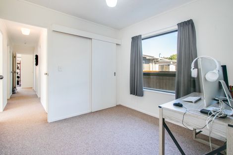 Photo of property in 15 Gillies Crescent, Waimarama, Havelock North, 4294