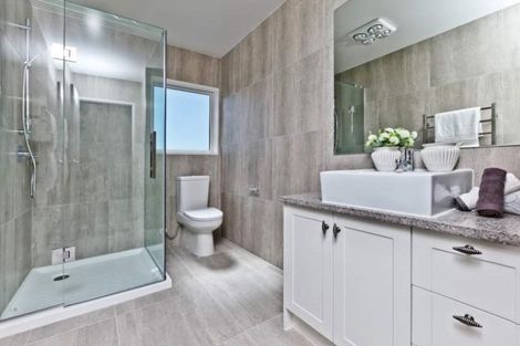 Photo of property in 188 Whangaparaoa Road, Red Beach, 0932