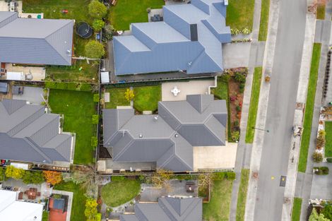 Photo of property in 12 Holbrook Way, Westmorland, Christchurch, 8025