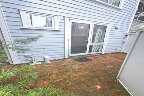 Photo of property in Pirie Street Townhouses, 20/35 Pirie Street, Mount Victoria, Wellington, 6011