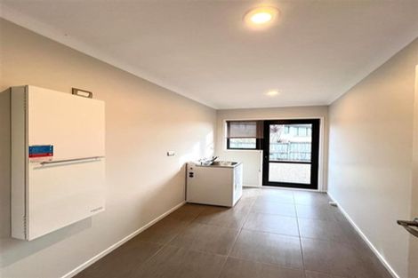 Photo of property in 6 Bendemeer Place, Flat Bush, Auckland, 2016