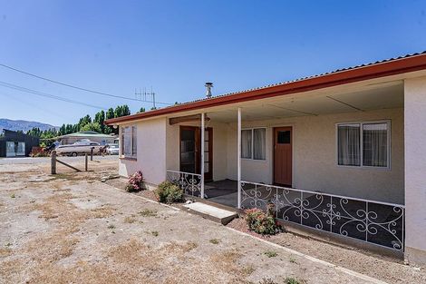 Photo of property in 18 Arklow Street, Albert Town, Wanaka, 9305