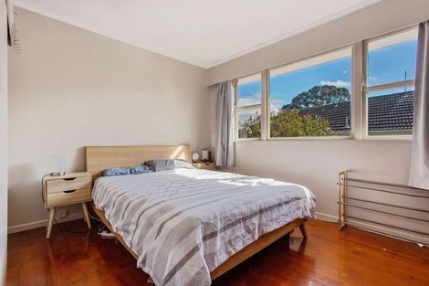 Photo of property in 2/108 Saint Johns Road, Saint Johns, Auckland, 1072