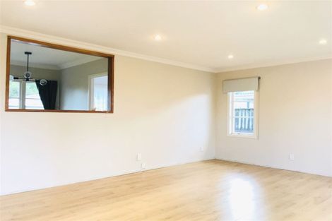 Photo of property in 15 Ayrton Street, Te Atatu South, Auckland, 0610