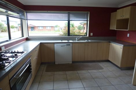 Photo of property in 129 Ruapehu Drive, Fitzherbert, Palmerston North, 4410