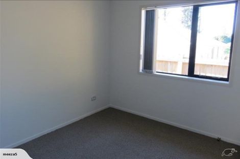 Photo of property in 12a Frederick Place, Whalers Gate, New Plymouth, 4310