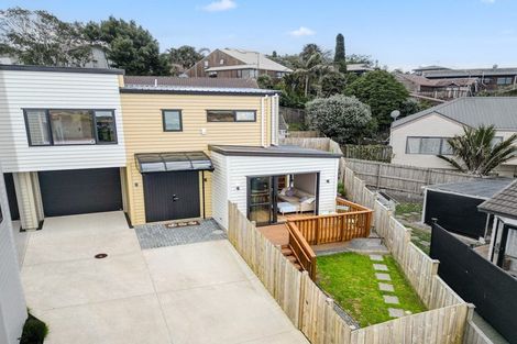 Photo of property in 50d Sandgate Avenue, Botany Downs, Auckland, 2010