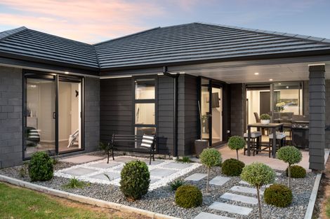 Photo of property in 2 Moira Close, Welcome Bay, Tauranga, 3175