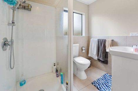 Photo of property in 220c Birkdale Road, Birkdale, Auckland, 0626