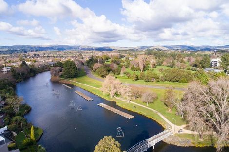 Photo of property in 40 Memorial Drive, Hokowhitu, Palmerston North, 4410