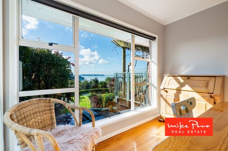 Photo of property in 24 Arama Avenue, Titirangi, Auckland, 0604