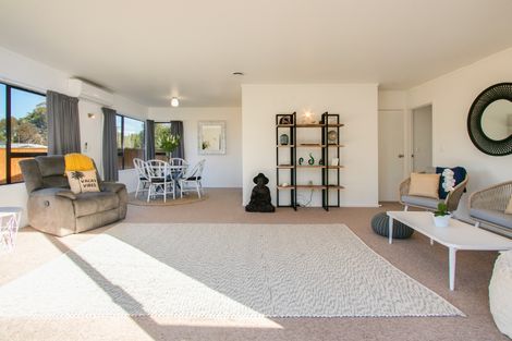 Photo of property in 15 Gillies Crescent, Waimarama, Havelock North, 4294