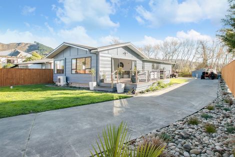 Photo of property in 15 Gillies Crescent, Waimarama, Havelock North, 4294