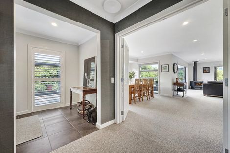 Photo of property in 123 Lisland Drive, Kinloch, Taupo, 3377