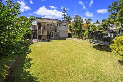 Photo of property in 36 Tilden Avenue, Hillcrest, Auckland, 0627