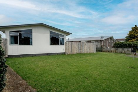 Photo of property in 132 Riverside Drive, Whakatane, 3120
