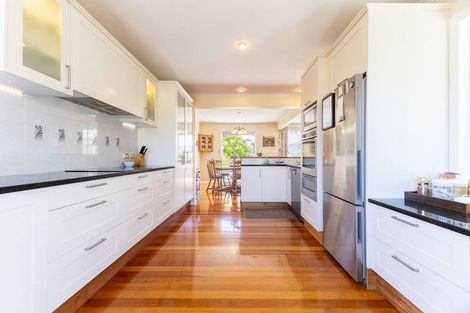 Photo of property in 10 Douglas Street, Paraparaumu Beach, Paraparaumu, 5032