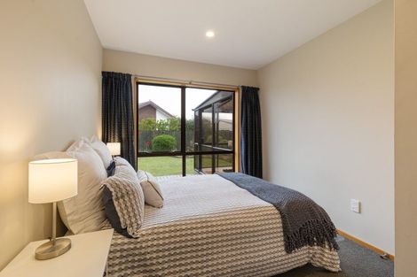 Photo of property in 81 Vivian Street, Burwood, Christchurch, 8083