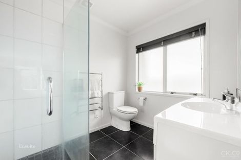 Photo of property in 41 Arahiwi Grove, Tirohanga, Lower Hutt, 5010