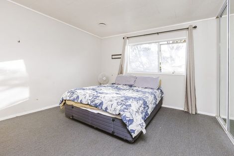 Photo of property in 1/6 Bundena Place, Clendon Park, Auckland, 2103