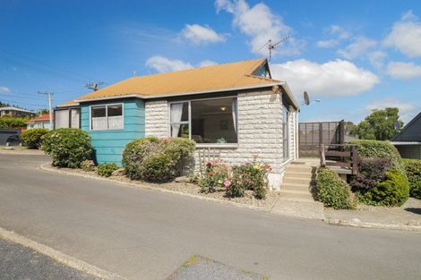 Photo of property in 2a Rennie Street, Green Island, Dunedin, 9018