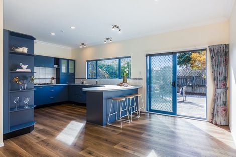 Photo of property in 3 Barque Crescent, Whitby, Porirua, 5024