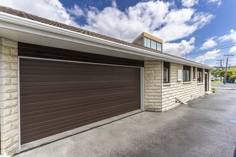 Photo of property in 33a Hargest Crescent, Saint Kilda, Dunedin, 9012