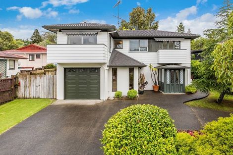 Photo of property in 25 Spinella Drive, Bayview, Auckland, 0629