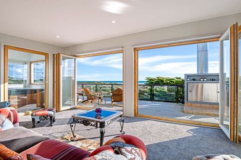 Photo of property in 5 Somerset Grove, Waitarere Beach, Levin, 5510