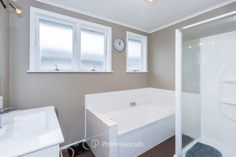 Photo of property in 26 Oregon Drive, Maoribank, Upper Hutt, 5018